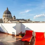 Saint Peter\'S Luxury Terrace Suites